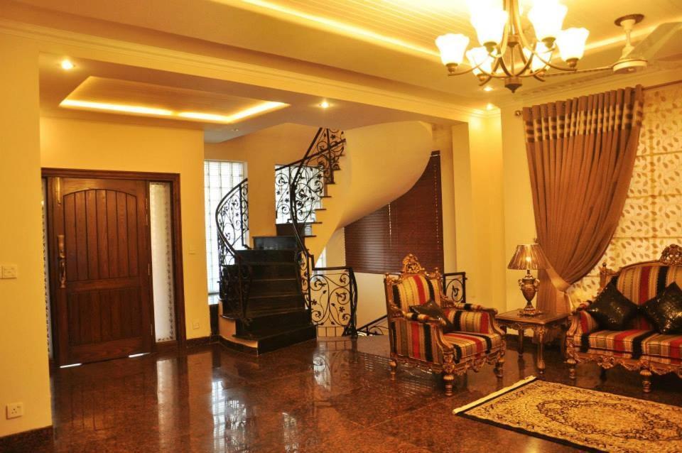 Reina Boutique Hotel - G9 Islamabad Exterior foto